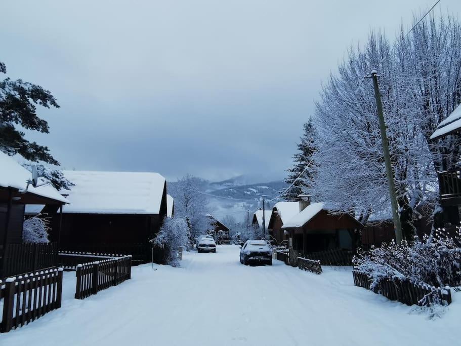 Rosebud, Adorable Et Confortable Petit Chalet Jausiers Exterior foto